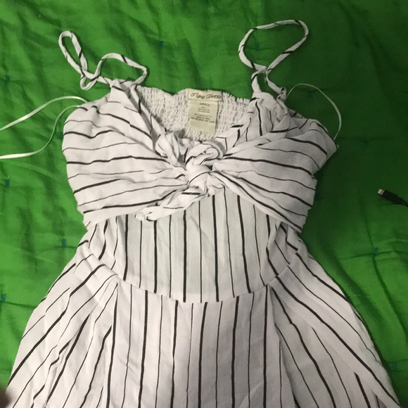 Jumpsuit - Picture 2 of 3